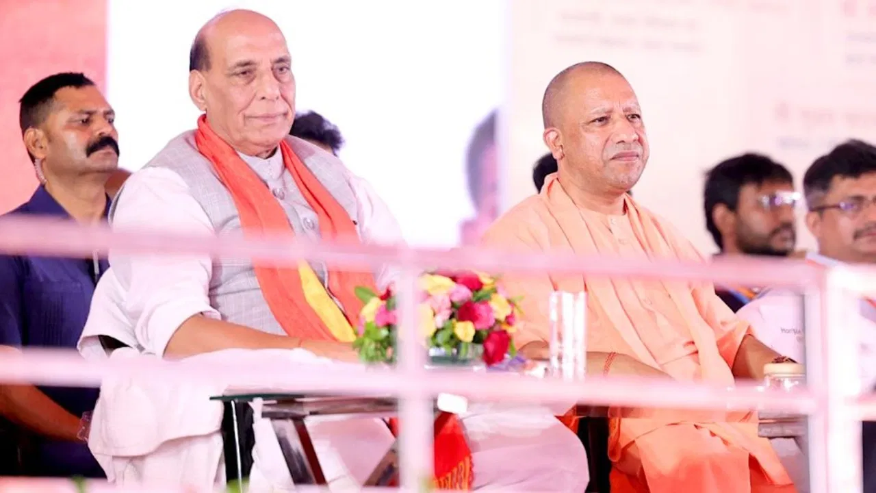 Construction plan for 5.5 km embankment and flood pumping stations in Lucknow